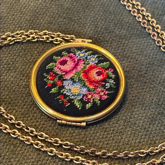 Vintage Jewelry - Vintage Embroidered Necklace